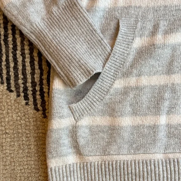 LOFT Gray and White Striped Turtleneck Sweater - Picture 4 of 5